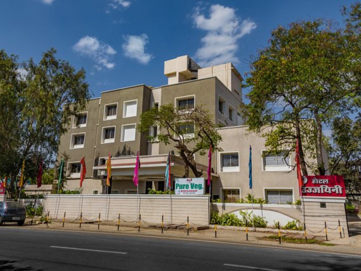 hotel-img