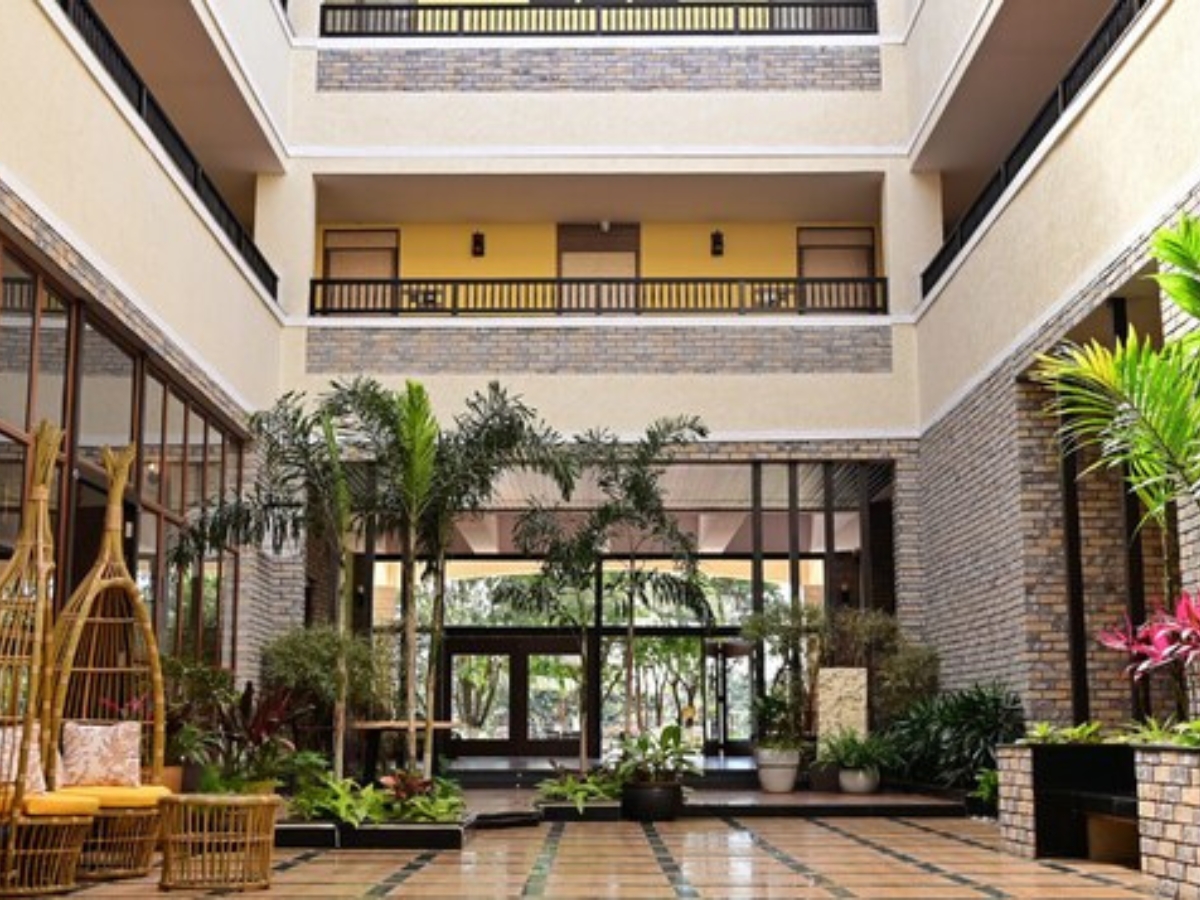hotel-img